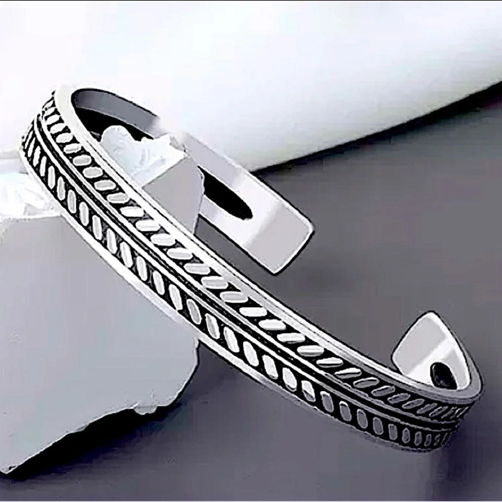 Pattern Design Sterling Silver Cuff Bangle Bracelet - Picture 1 of 5